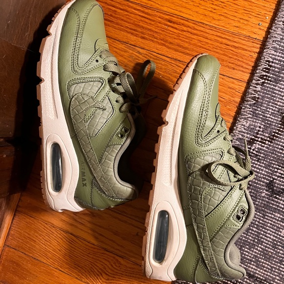 Nike Womens Air Max Command PRM - Picture 2 of 5